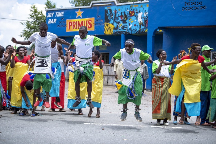 Aho amagare anyura ibirori biba ari byose, ari na ko abantu bagura ibyo bakeneye byiganjemo ibiribwa n'ibinyobwa