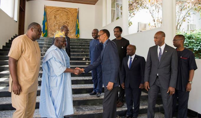 Nyuma y'Ibiganiro Perezida Kagame yaherekeje abashyitsi