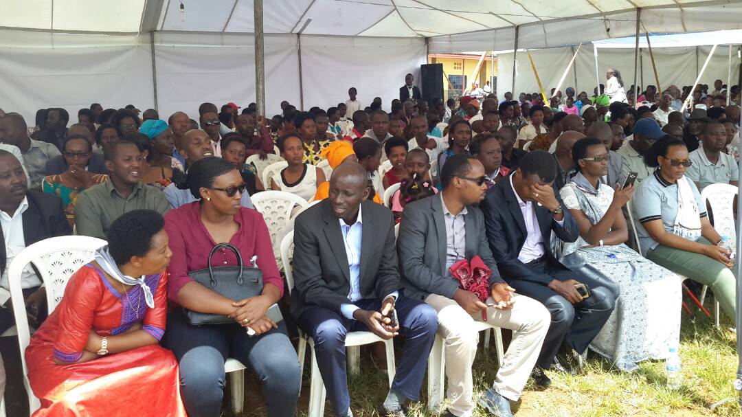 Bamwe mu bari baje kwibuka ababo