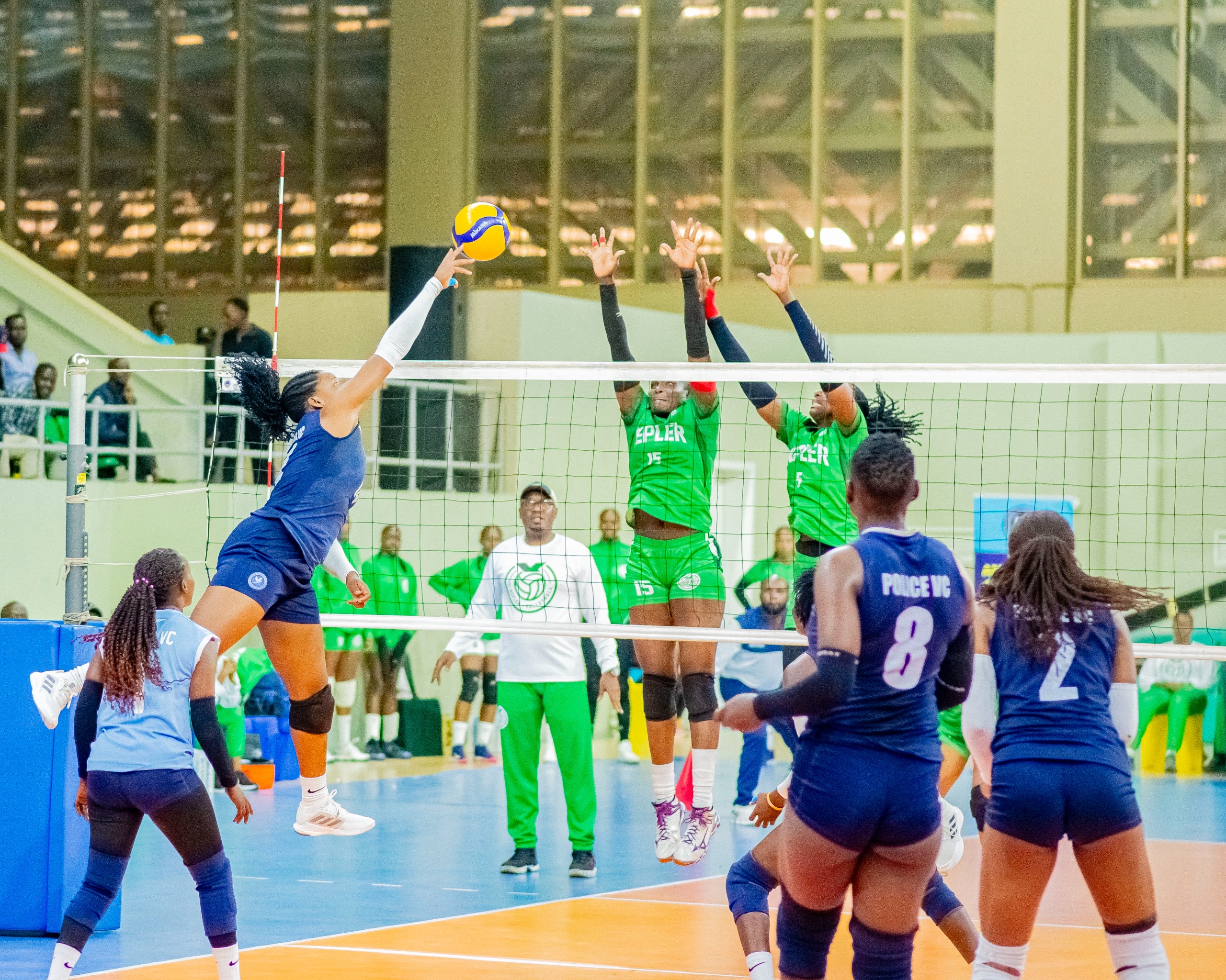 Police WVC bigoranye yatsinze Kepler amaseti 3-2 ikomeza agahigo ko kudatsindwa