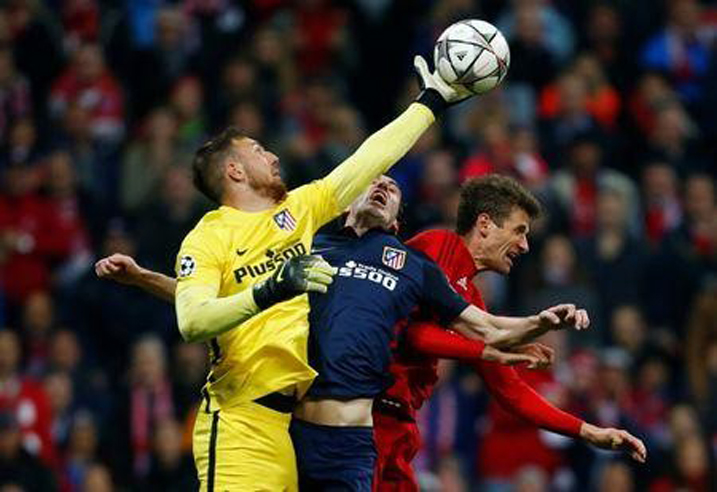 Umuzamu wa Atletico Jan Oblak yabereye ibamba abasatirizi ba Bayern Munich