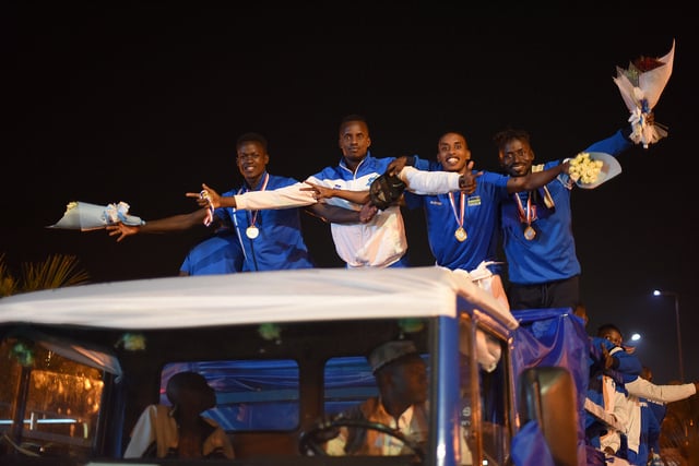 Abakinnyi ba Rayon Sports nabo ibyishimo byari byose
