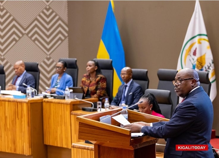 Minisitiri w'Intebe, Dr Nsengiyumva Justin mu kiganiro n'Abasenateri ndetse n'Abadepite