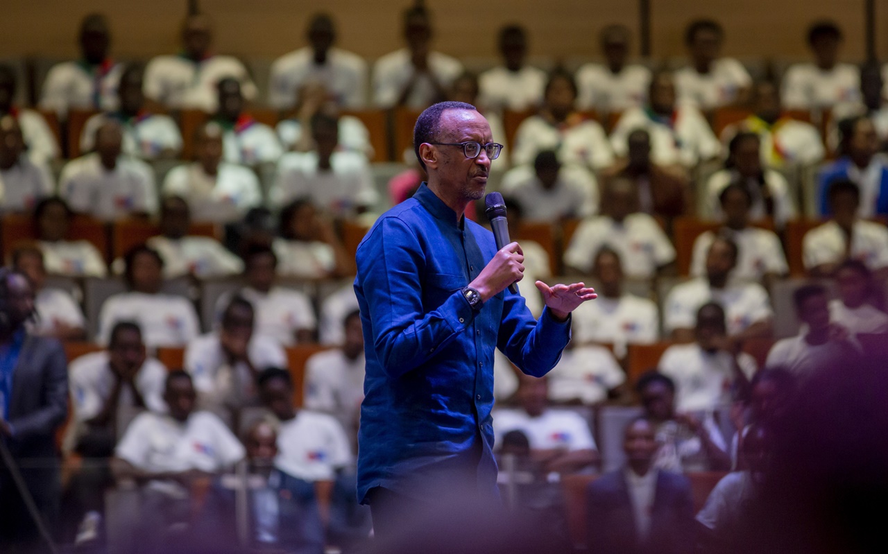 Byasabye ko Perezida Kagame ari we wikemurira ikibazo cya Buruse yari yaratinze