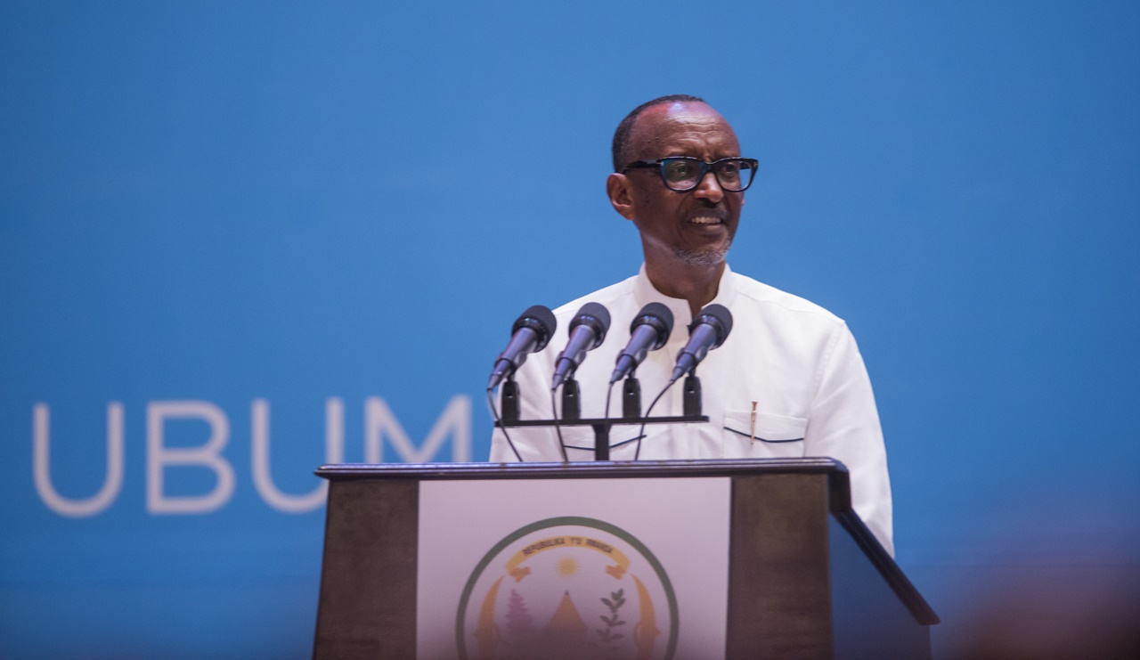 Perezida Kagame ubwo yagezaga ijambo ku bitabirite Kongere ya FPR
