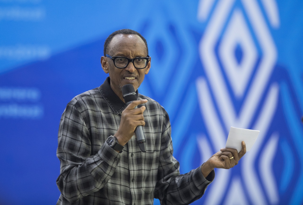 Perezida Kagame mu mwiherero wa 16 w