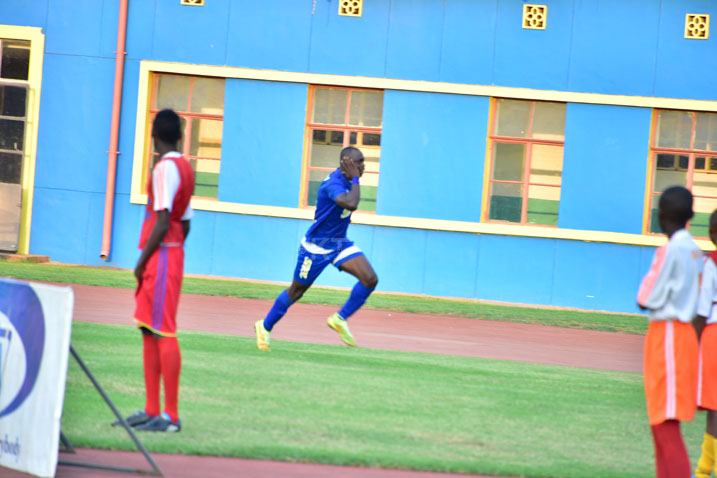 Abafana ba Rayon Sports ntibazibagirwa igitego Ismaila Diarra yatsinze APR bagahita begukana igikombe cy'Amahoro