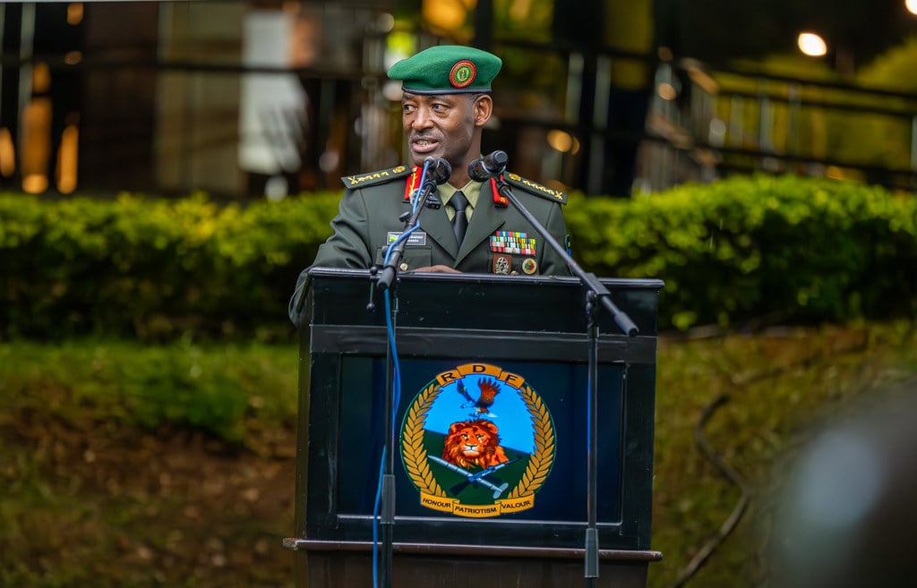 Umugaba mukuru w'Ingabo, Gen MUbarakh Muganga