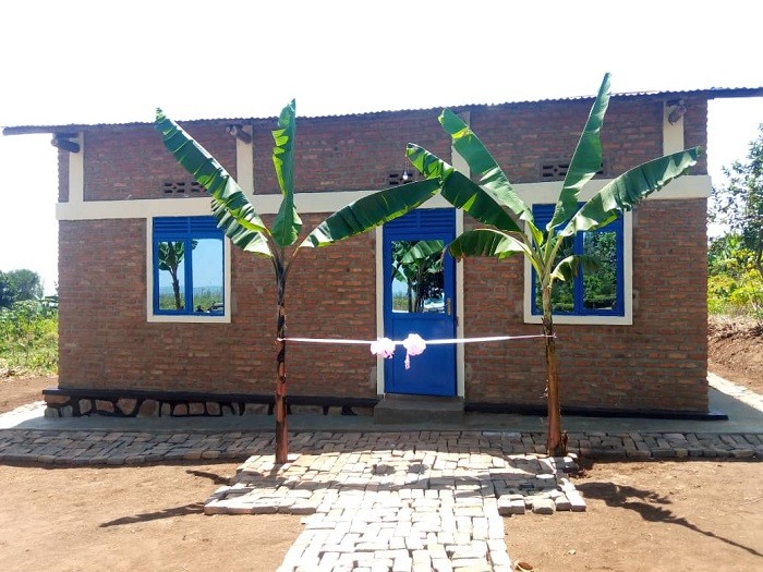 Iyi ni yo nzu yubakiwe umuturage utishoboye witwa Nyirabahutu