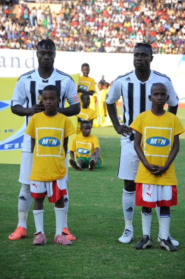 APR FC yari ifite abakinnyi bakomeye barimo impanga Mbuyu Twite na Kabange Twite mu myaka yashize