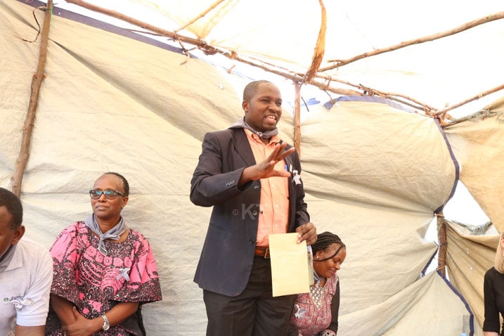 Nkomeza Emmanuel ushinzwe abakozi muri uyu muryango