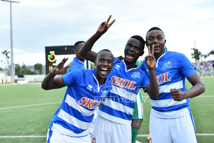 Rayon Sports y'abagore yegukanye igikombe cya Shampiyona y'icyiciro cya  kabiri - Kigali Today