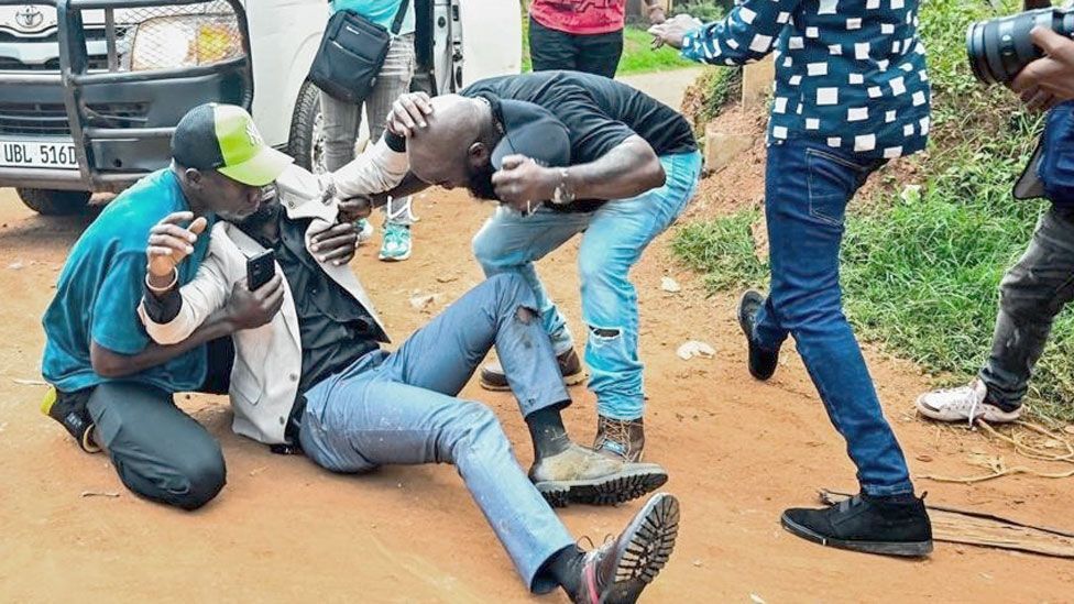 Bobi Wine ntiyabashaga guhagarara 