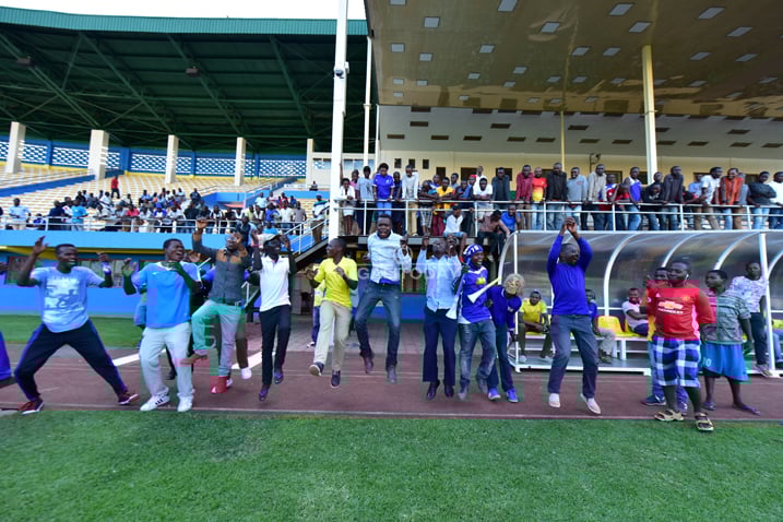 Abafana banyuzagamo bagacinya akadiho