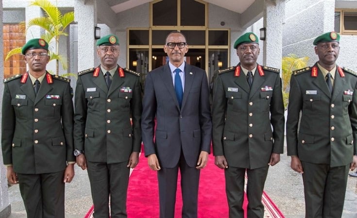 Lt Gen Musemakweli wa mbere iburyo 