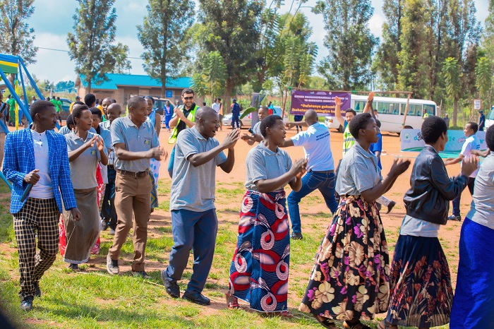 Abaturage bo mu Murenge wa Shyara bishimira ko imiyoborere myiza yabafashije kwiteza imbere