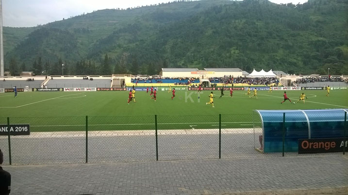 Uganda yinaniwe imbere ya ZImbabwe n'ubwo ntacyo byari kuyifasha