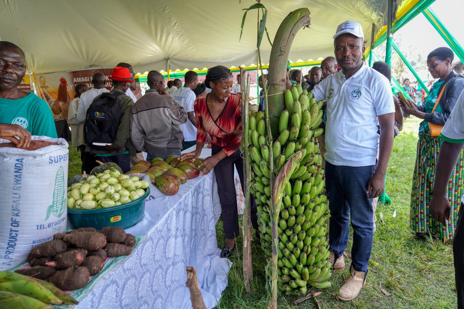 Abaturage basanga hakenewe gufashwa kuzamura imyumvire kuko ibyo kurya birahari