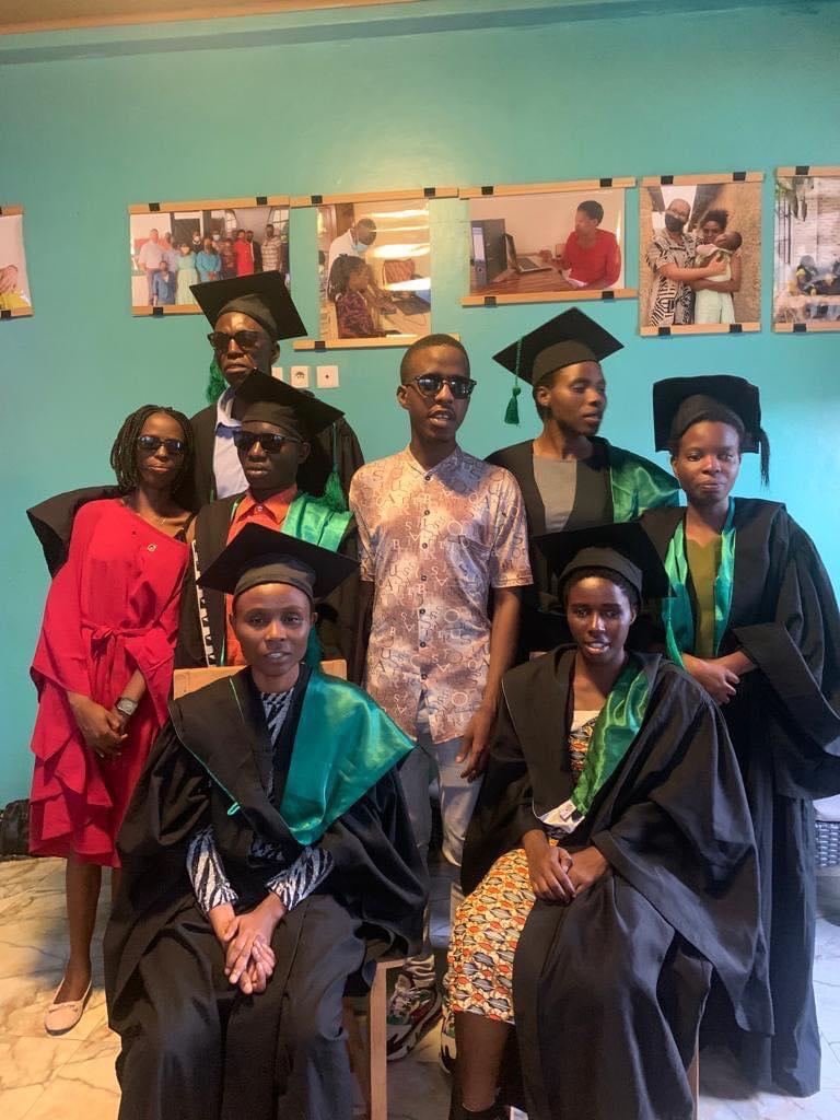Abarangije kwiga 