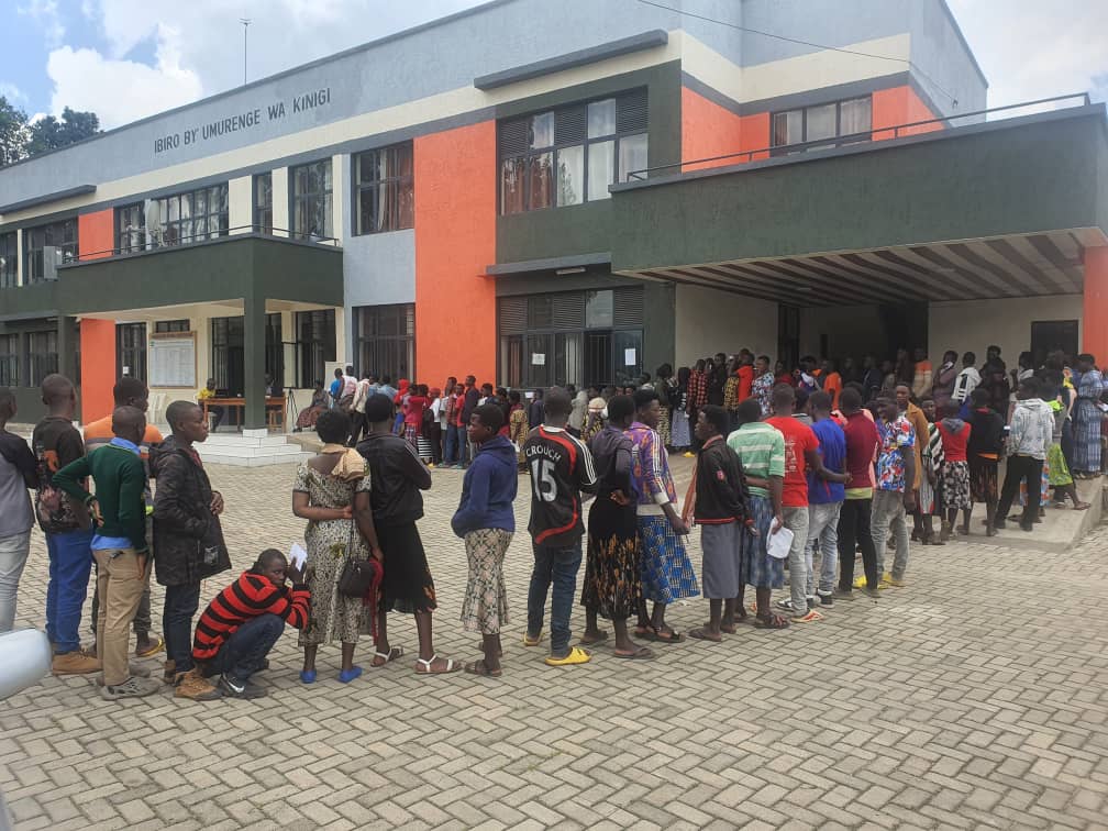 Bagorwa cyane no kubona indangamuntu
