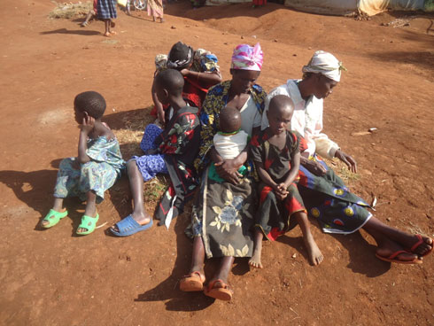 Aba bagore bari kurizwa no kuba bangiwe kwakirwa mu nkambi kubera bakekwaho kubeshya ko bahungutse.