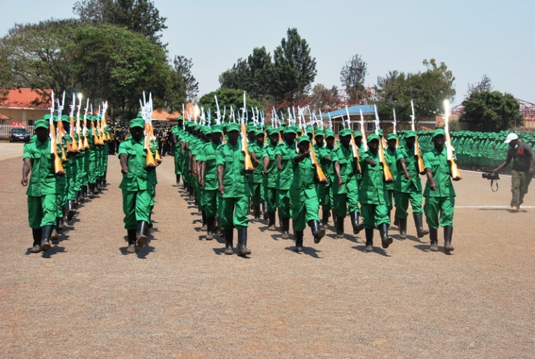 Aba DASSO bemerewe gukoresha intwaro mu kazi kabo nibizajya biba ngombwa.