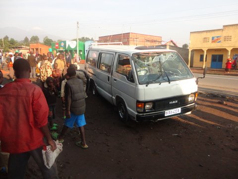 Ababonye impanuka iba bemeza ko iyi modoka yari ifite umuvuduko ukabije.