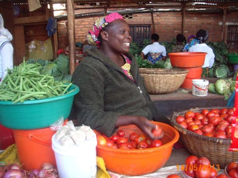 Abacuruzi bibumbiye muri koperative twungane babangamiwe n