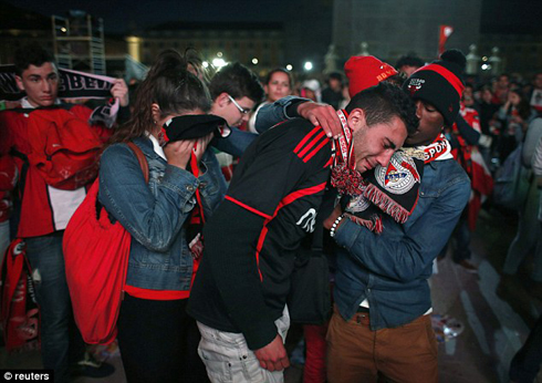 Abafana ba Benfica batashye barira.