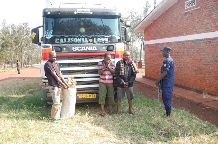Abafashwe ni batatu barimo n