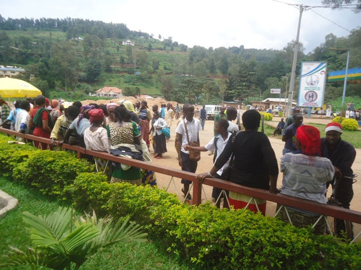 Abakora imirimo itandukanye muri Congo bagaruwe kubera nta Viza bari bafite.