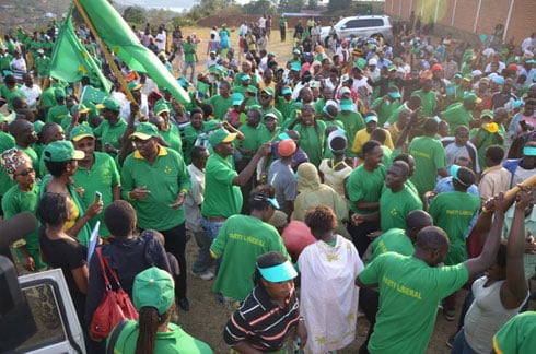 Abanyamuryango ba PL bitabiriye kwamamaza ishyaka ryabo.