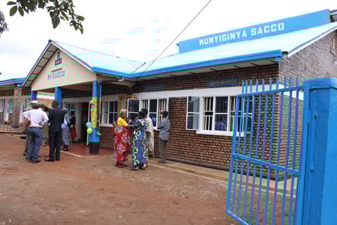 Abaturage batangiye guhabwa serivisi zose z