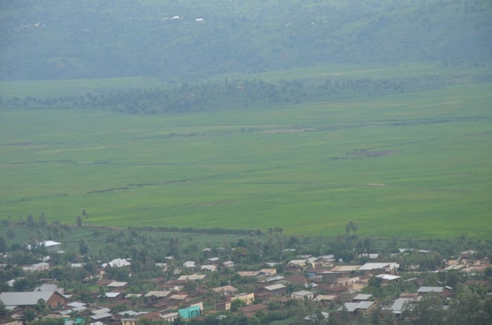Abaturage batuye iki kibaya ngo barifuza ko bahabwa imiti irwanya ibiheri bavuga ko byatewe n