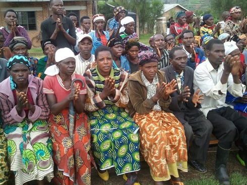 Abaturage bitabiriye umuhango wo gutangiza ibikorwa bya Moucecore.