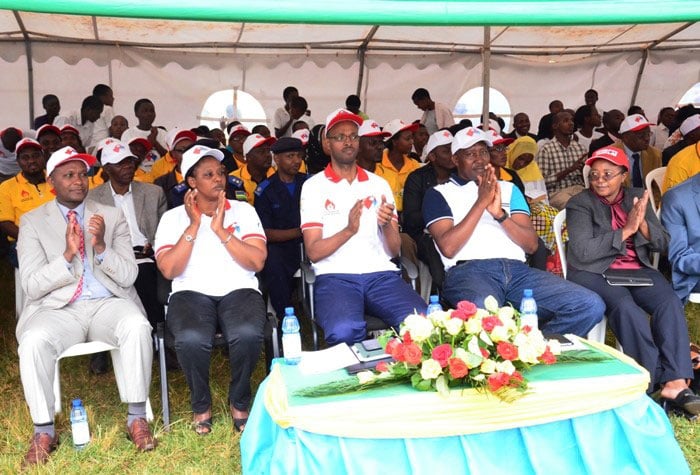 Abayobozi batandukanye bizihije umunsi wo gutanga amaraso.