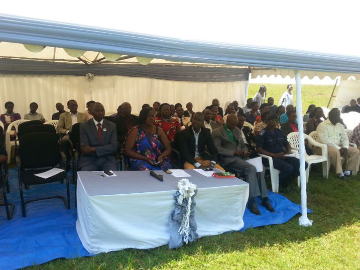 Abayobozi bitabiriye umuhango wo kwibuka abazize Jenoside i Rukoma.