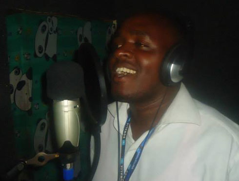 Abel muri studio.