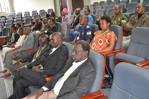 Abitabiriye aya mahugurwa baturuka mu bihugu bitandatu by'Afurika.