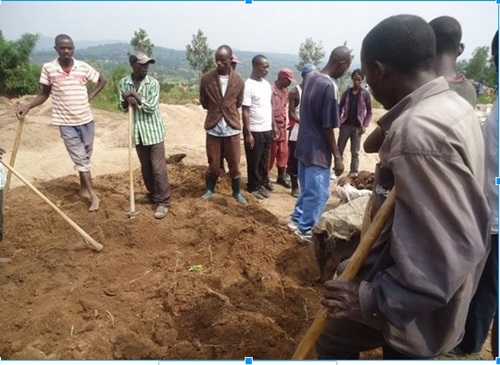 Ahataburuwe imibiri itanu, abaturage bibazaga ukuntu itari yakabonste kandi yari hejuru ndetse hari haranahinzwe.