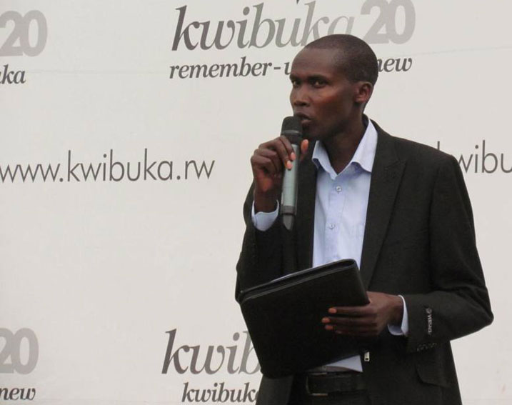 Anastase Kamizikunze atanga ubuhamya bw'ibyabaye muri Jenoside.