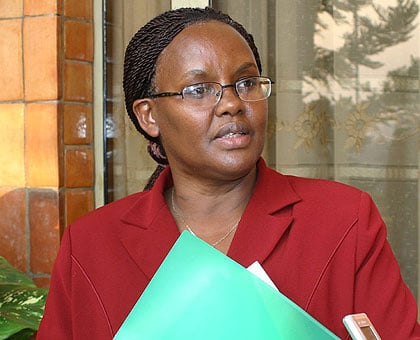 Umunyamabanga Nshingwabikorwa wa komisiyo ishinzwe abakozi ba Leta, Angelina Muganza.