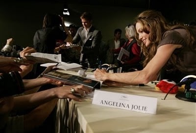 Icyamamare muri film, Angeli Jolie, nawe yandikisha imoso.