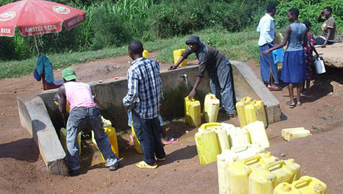 Aya mazi nta kunze kuboneka kuko aza rimwe na rimwe.