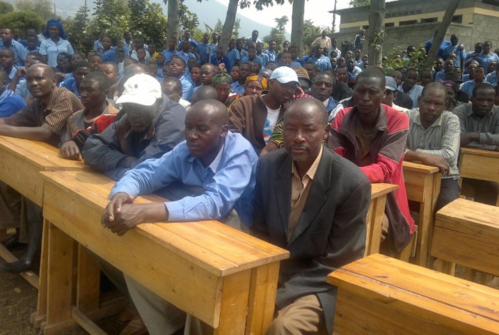 Bamwe mu babyeyi bari bitabiriye uwo muhango. 