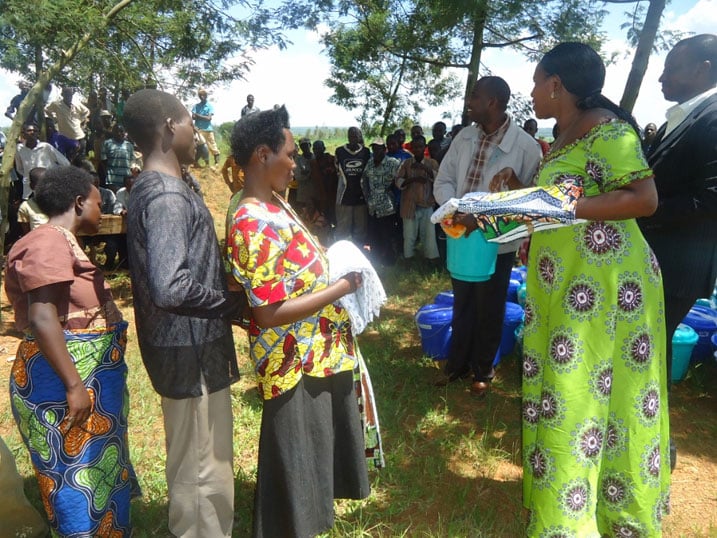 Bamwe mu bagore bahawe ibi bikoresho bashimye cyane UN Women ku nkunga yabageneye.