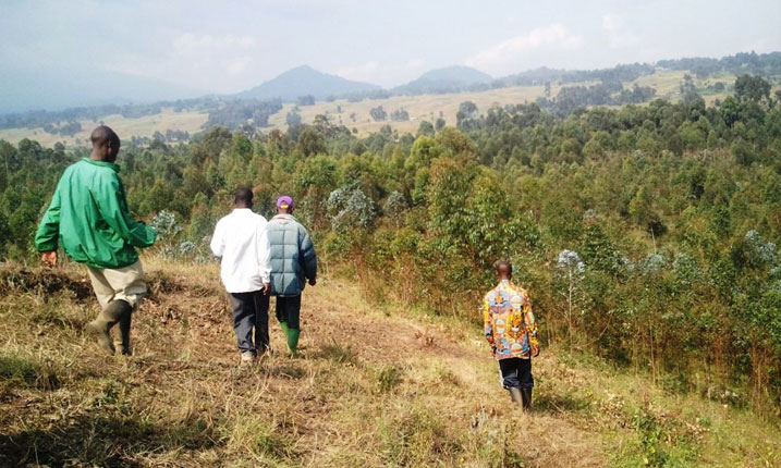 Bamwe mu baturage bafite ibyangombwa by