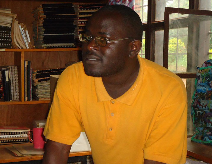 Baziruwiha avuga ko abatabona bashobora kwiga amasomo ya siyansi mu gihe bafite ibikoresho n