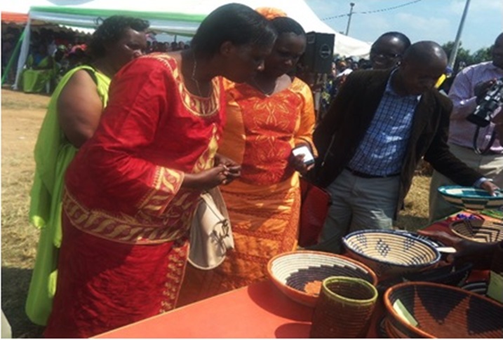 Bimwe mu bikorwa abagore bafashwa na women for women bagezeho.