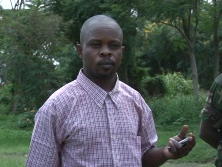 Captain Lupango ubwo yari agiye gusubizwa iwabo.